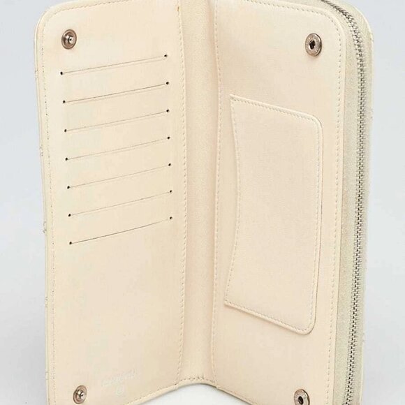 Chanel Dark White Quilted Leather (PNY- Paris New York) Zippy Wallet - Picture 8 of 9